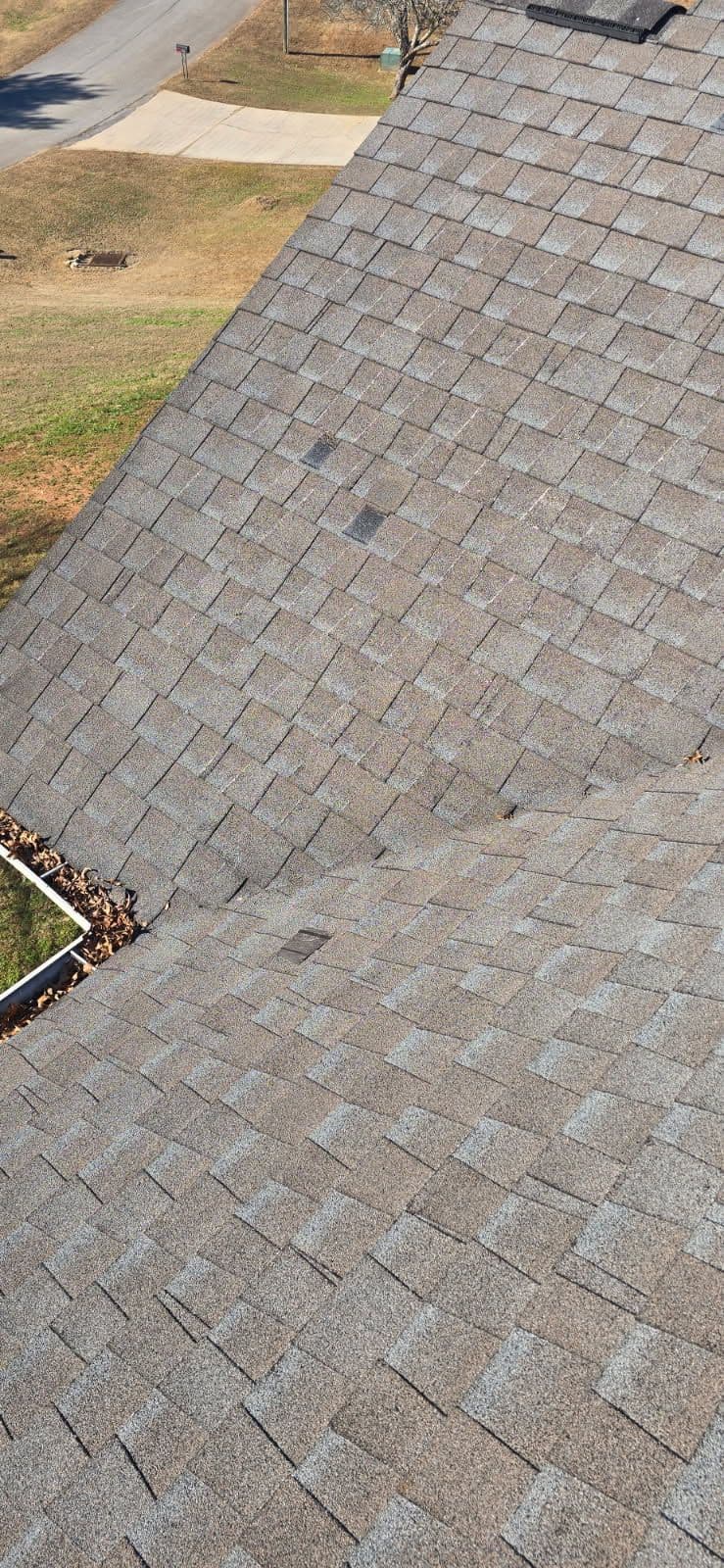 Gallery photos for Gainesville Roof Check and Gutter Maintenance: Image #1